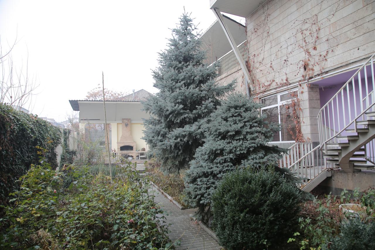 Noy Hostel Yerevan Exterior photo